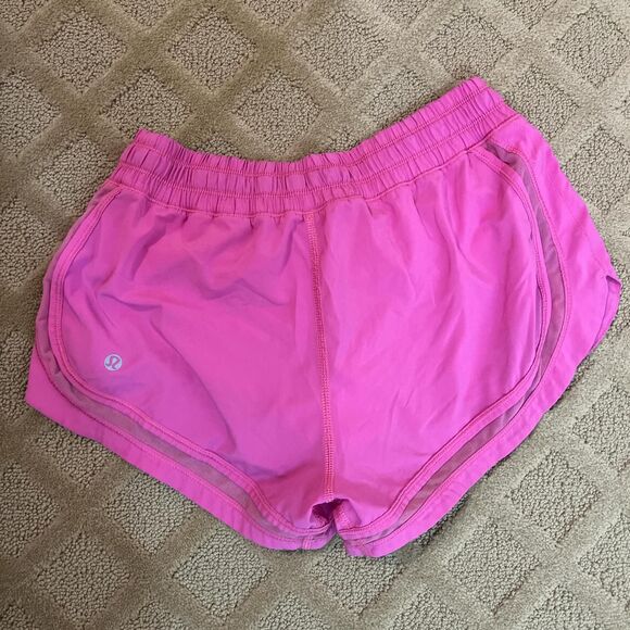 Lululemon Women's Make a Move Hot Pink Shorts - Picture 2 of 2